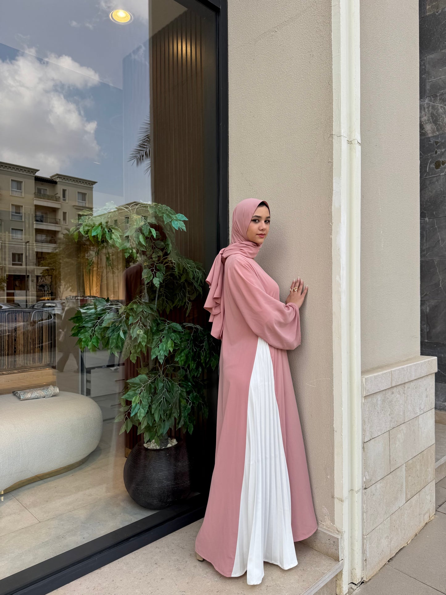 Elegant pink  Abaya