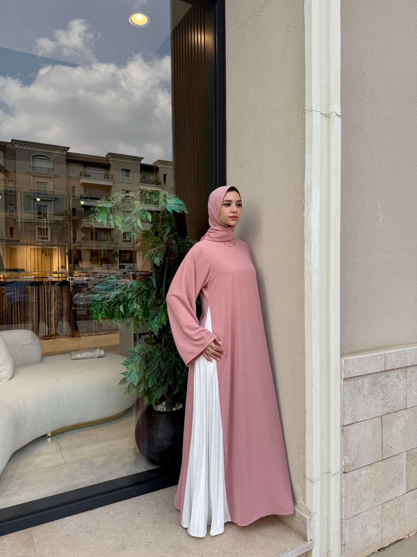 Elegant pink  Abaya